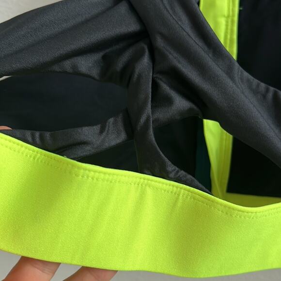 Fabletics Front Zip Workout Sports Bra Active High Neck Medium - Picture 4 of 4